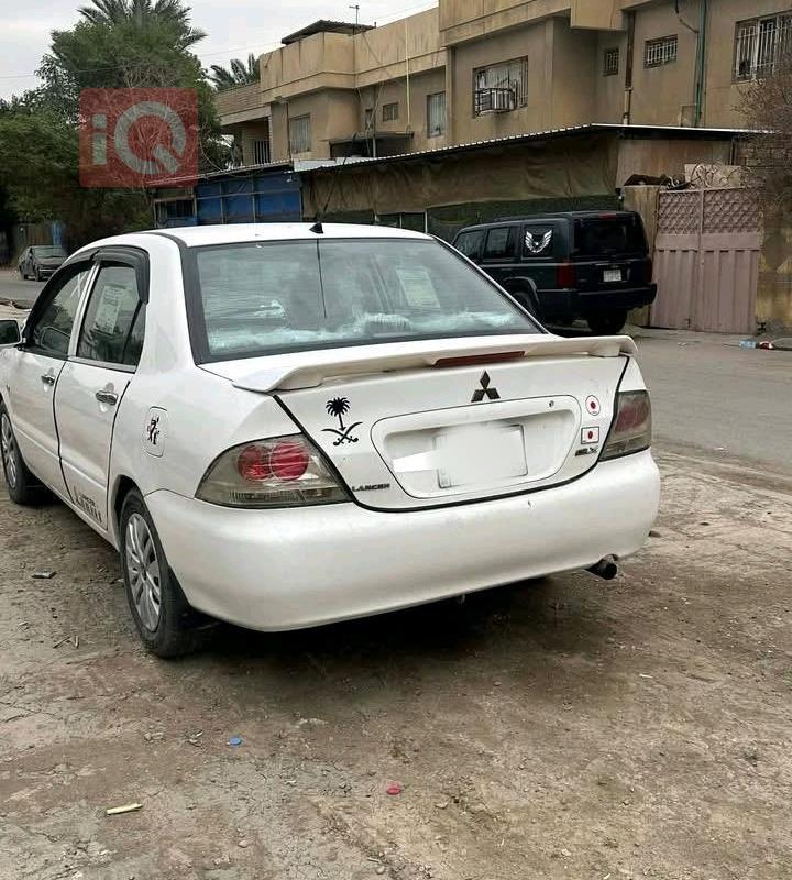 ميتسوبيشي لانسر